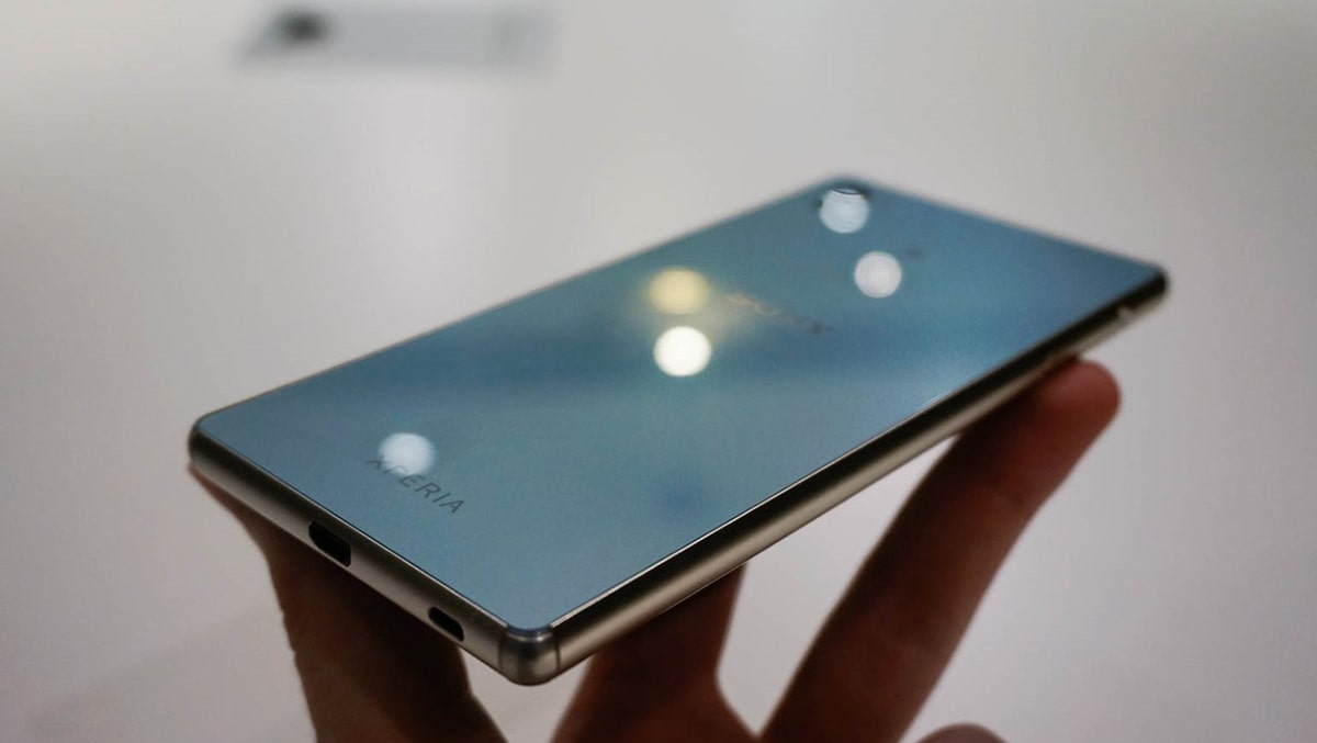 Smartphone mỏng đã bị “đánh gục” như thế nào?