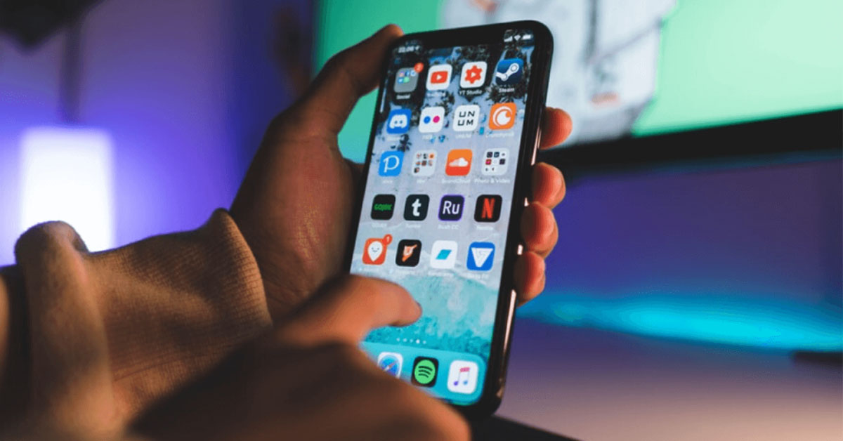 Nên làm gì khi màn hình iPhone Xs Max Plus bị vỡ hoặc bị lỗi hiển thị?