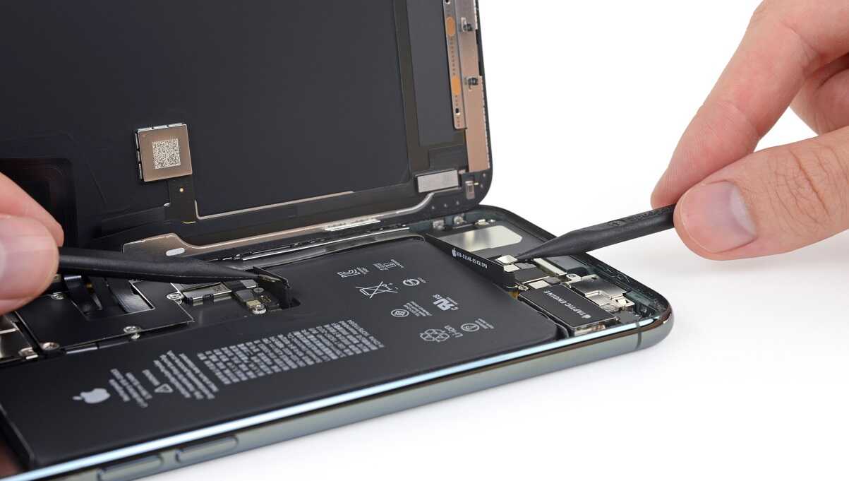 Thay pin iPhone 11 và những điều nên biết