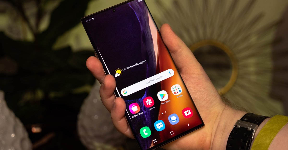 Dòng Galaxy S22 Ultra đã đánh bại được iPhone 13 Pro Max qua thiết kế màn hình