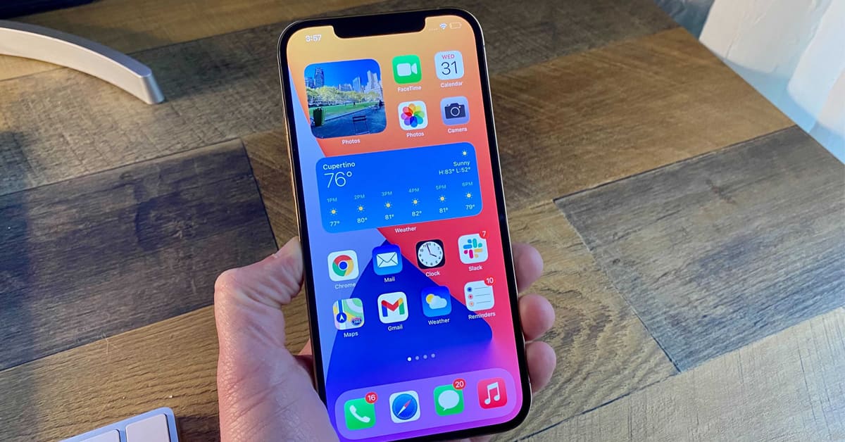 Làm thế nào để bảo vệ điện thoại iOS và Android khỏi các phần mềm độc hại hay theo dõi
